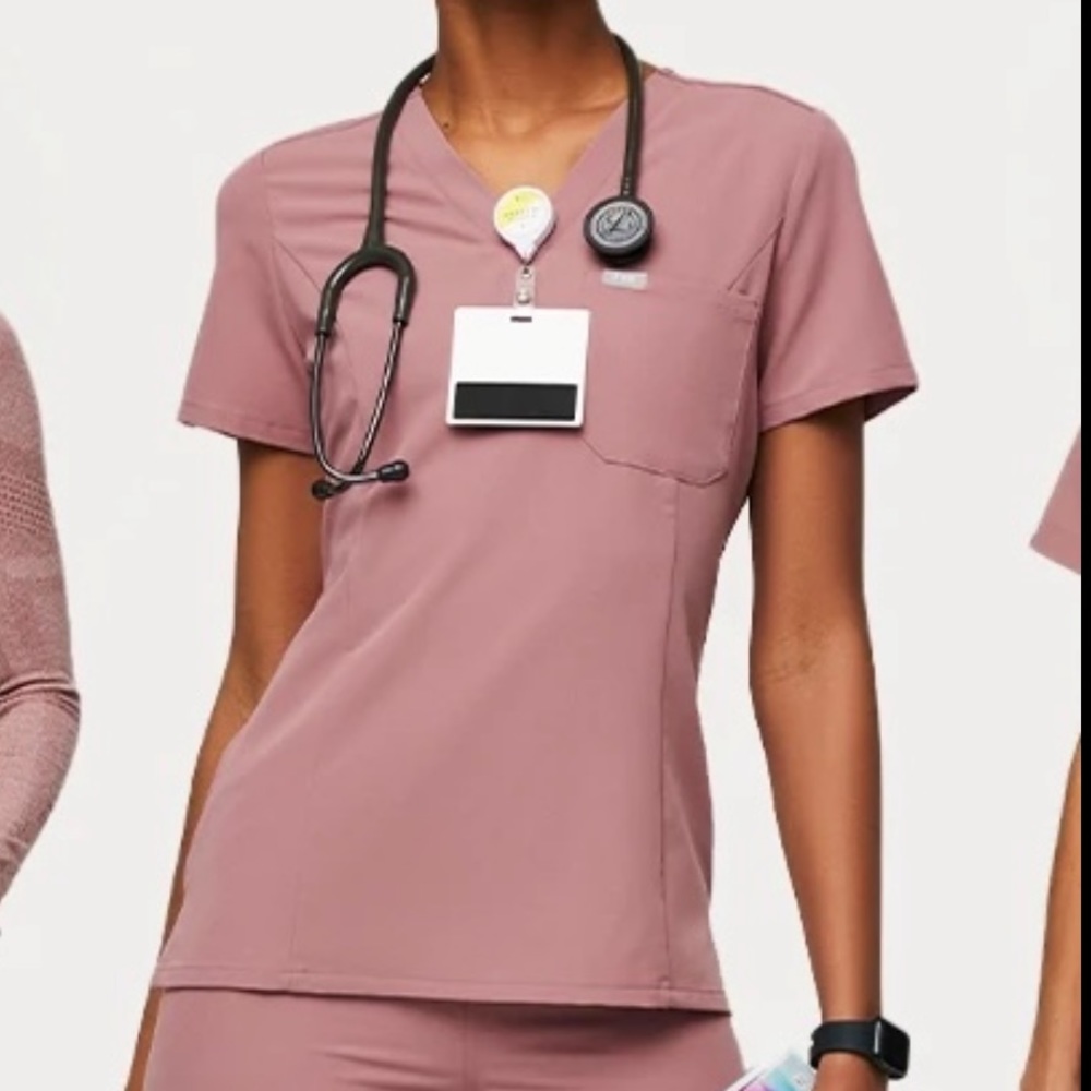 Figs Catarina One pocket scrub top